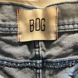 BDG BOW FIT JEANS